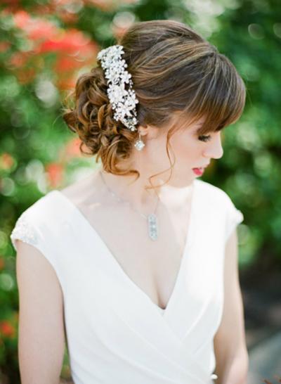 Amy Kuschel's Clover gown worn by Hilary. Photo courtesy of Hunter Photographic. 100 Layer Cake, December 2013.