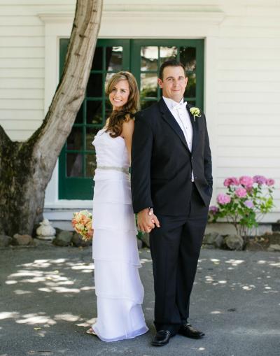 Congratulations, Catherine & JD! Bride wears Juniper by Amy Kuschel. Photography by Jihan Cerda.