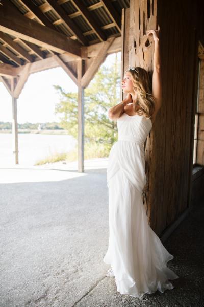Ginny turns on the glamour and romance in Hemingway, an Amy Kuschel wedding gown. Photography: Juliet Elizabeth Photography.