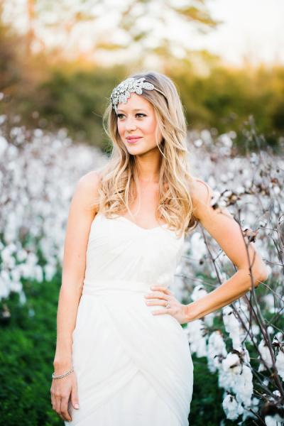 Effortless beauty in Amy Kuschel's silk chiffon wedding dress, Hemingway. Photography: Juliet Elizabeth Photography.