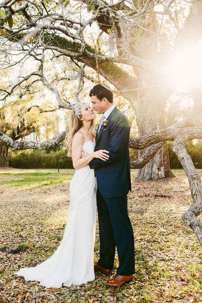 Dreamy silk chiffon adds romance to Ginny & Zach's nuptials. Bride wears Amy Kuschel's Hemingway wedding dress. Photography: Juliet Elizabeth Photography.