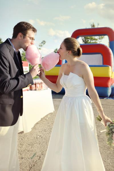 Mimi's playful bellgown silhouette pairs perfectly with this festival themed wedding! Wedding dress by Amy Kuschel. Photography: Amanda Julca.