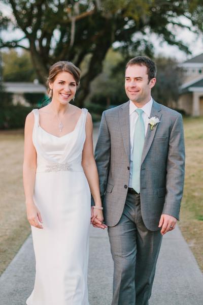 Katie looks like a dream in Sloane's ethereal sheath silhouette. Photography: Lindsey A Miller Photography.