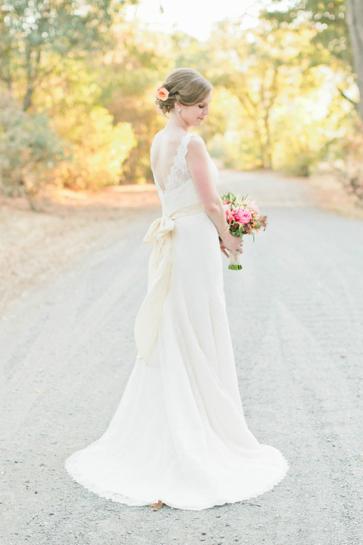 Romantic and elegant in Amy Kuschel's Sierra lace wedding gown. Photography: Shannon Morse Photography.