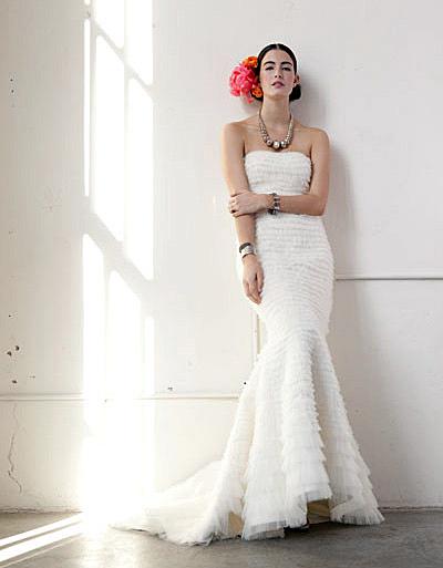 Voila in Seattle Bride Magazine Spring/Summer 2010 -  Amy Kuschel Bride 